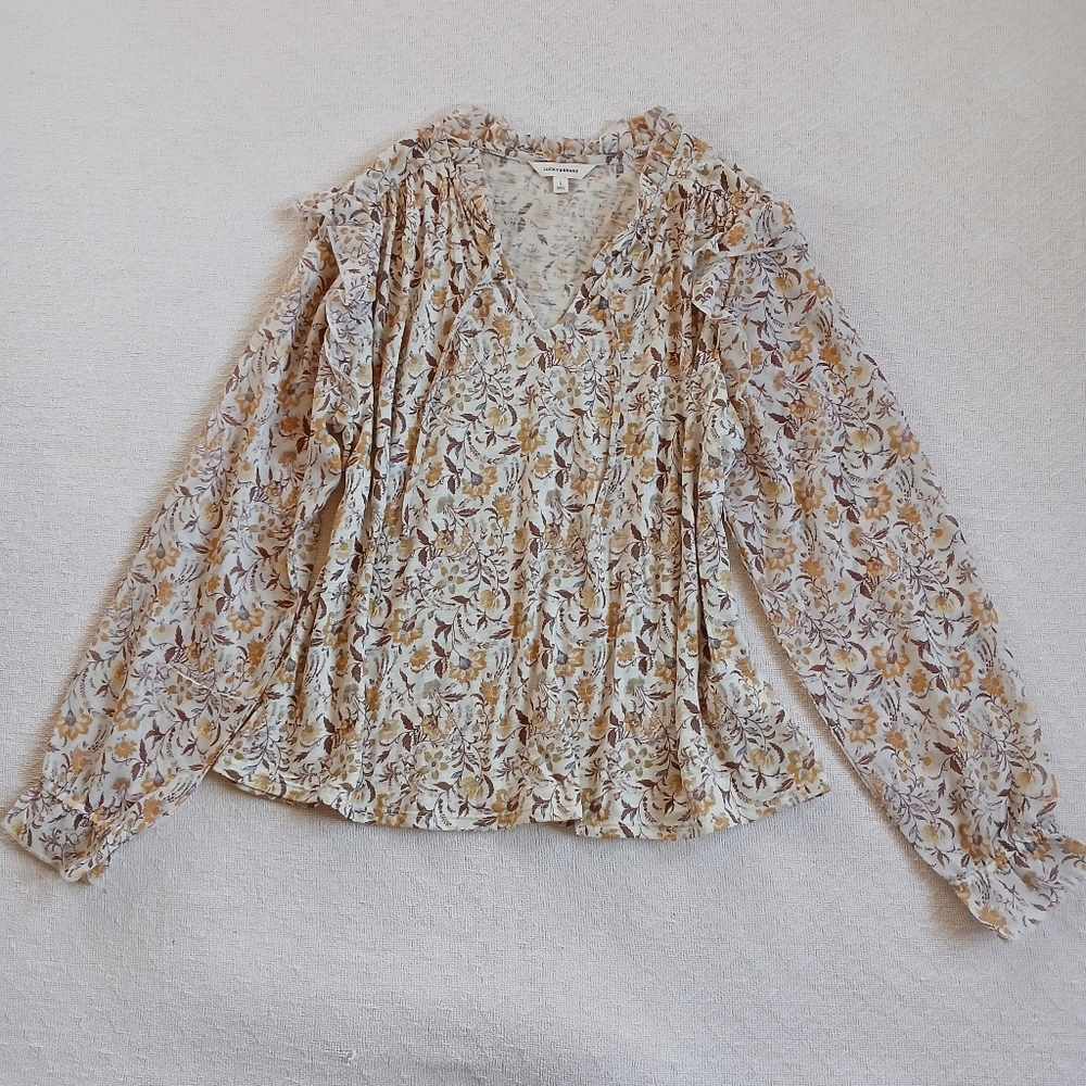 lucky brand ♡ ruffled sleeve floral blouse